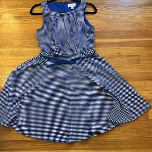 Elle blue and white dress with cute bow on belt size small